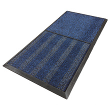 Sterilized non-slip floor mat with disinfection and drying area